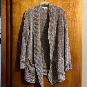 Grace and Lace sz medium Dove chenille cardi